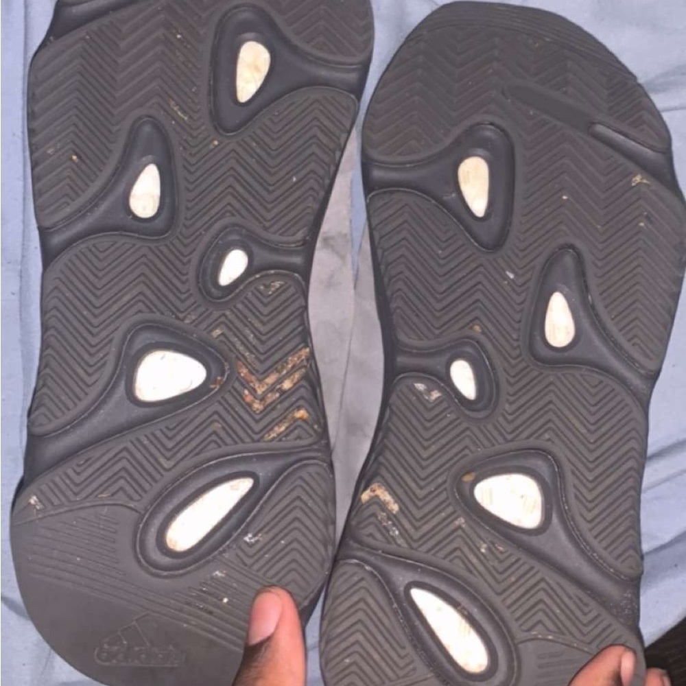adidas Yeezy Boost 700 MNVN - Picture 7 of 8